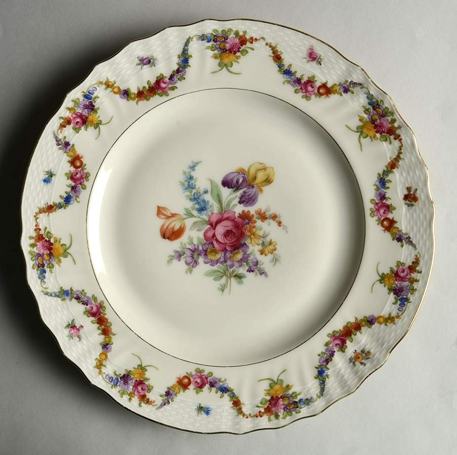 9954-9195 (Cream, Basketweave) Dinner Plate by Epiag-1