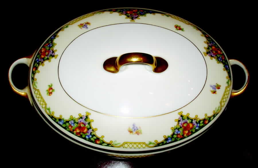 EPI282 Oval Covered Vegetable by Epiag-1