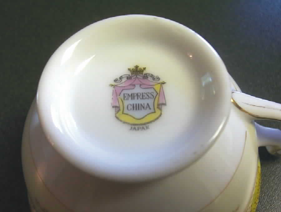 EMP89 Footed Cup by Empress (Japan)-1