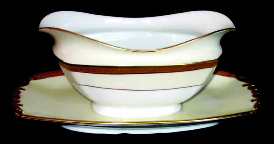 Detroit Gravy Boat with Attached Underplate by Epiag-1