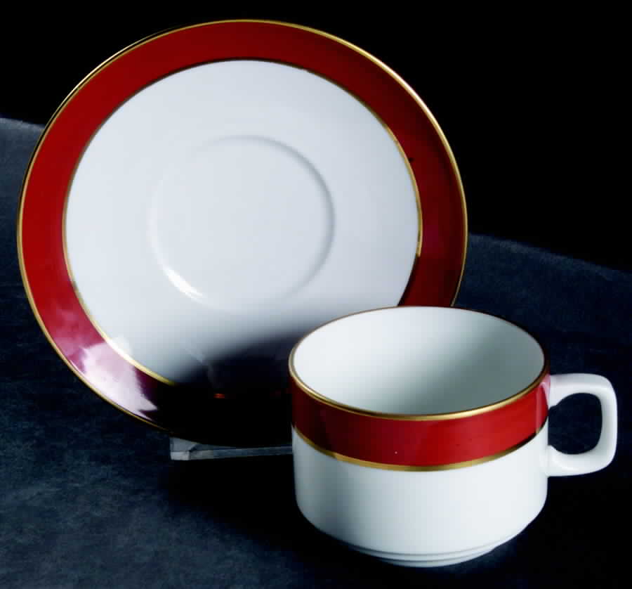 ESC162 Flat Cup & Saucer Set by Eschenbach-1