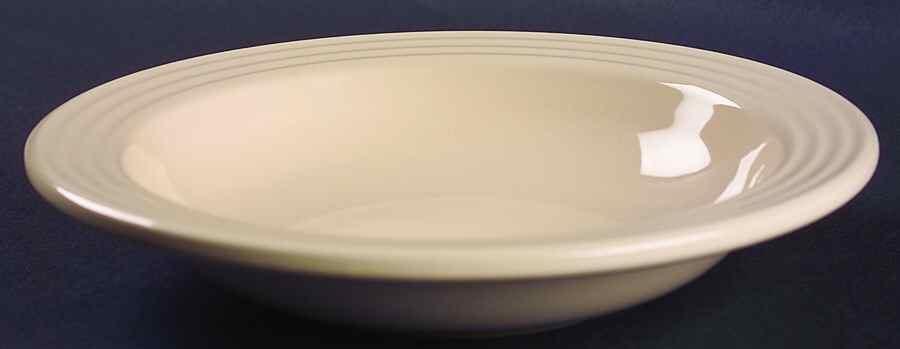 Le Potier Creme (Ivoire) 9" Soup/Pasta Bowl by Emile Henry-1