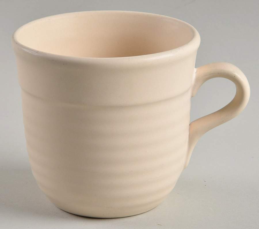 Le Potier Creme (Ivoire) Mug by Emile Henry-1