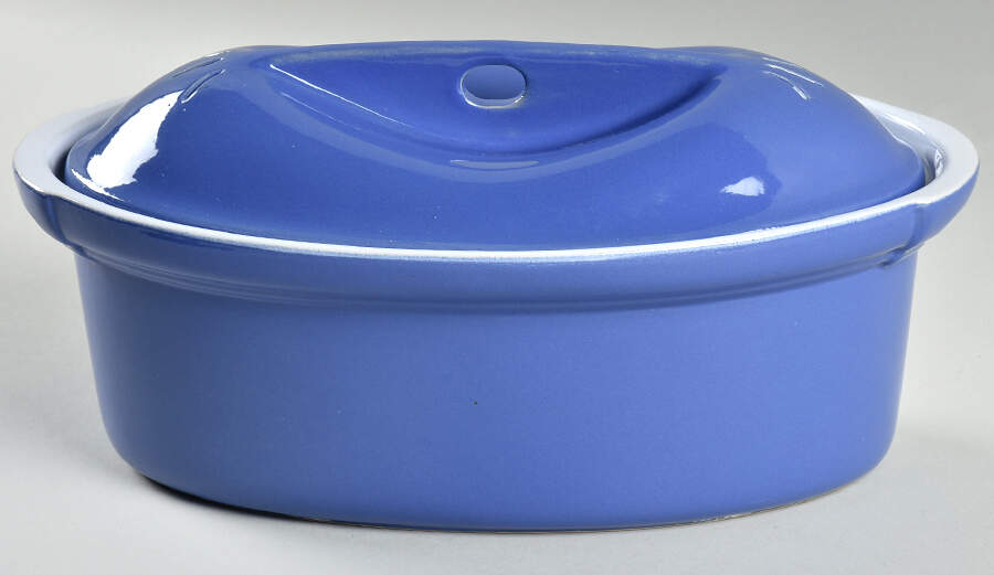 Azur (Blue) 2 Quart Oval Covered Casserole by Emile Henry-1