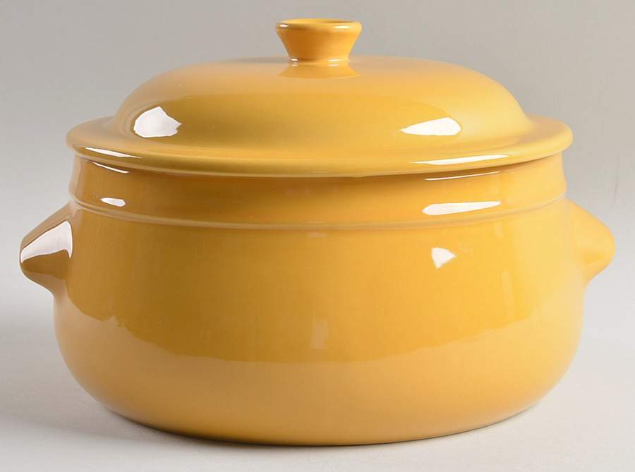 Citron Pastis (Yellow) 3.5 Quart Round Covered Casserole by Emile Henry-1