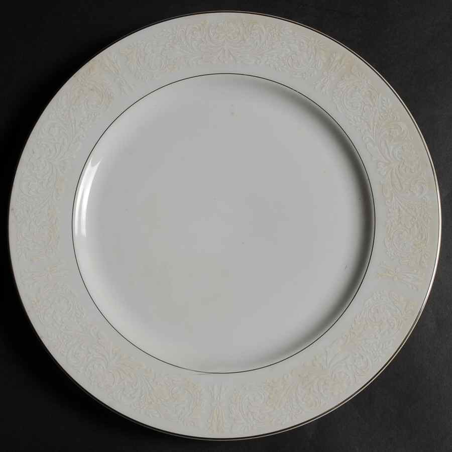 Crochet Dinner Plate by Everbrite (Japan)-1