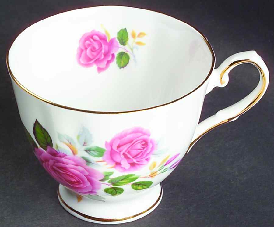 3412 Footed Cup by Elizabethan-1