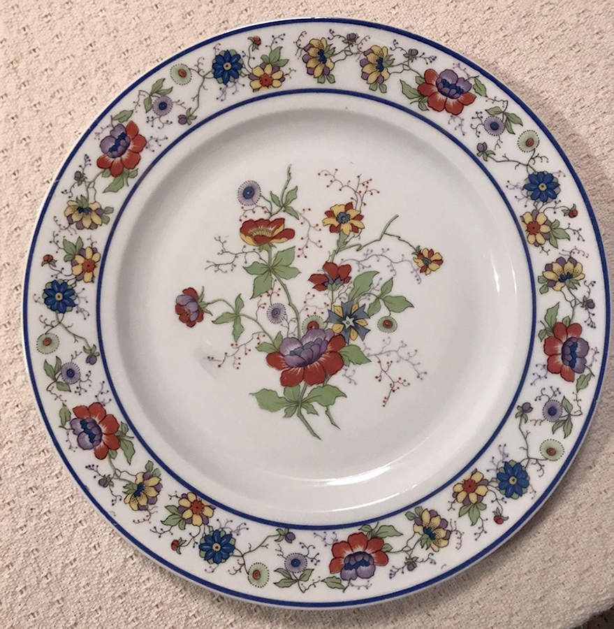EAM45 Dinner Plate by E & A Muller-1