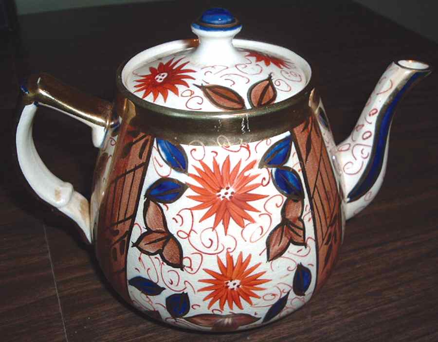 0920 Teapot & Lid by England-1
