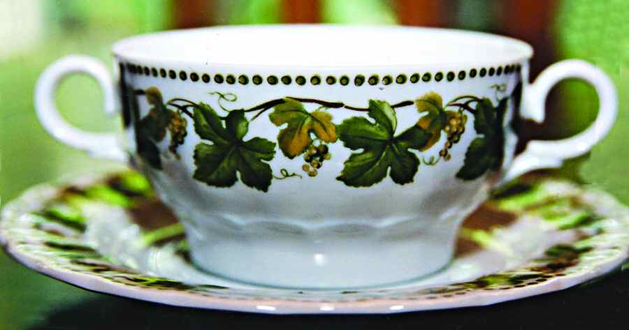 ESC177 Flat Cream Soup Bowl & Saucer Set by Eschenbach-1