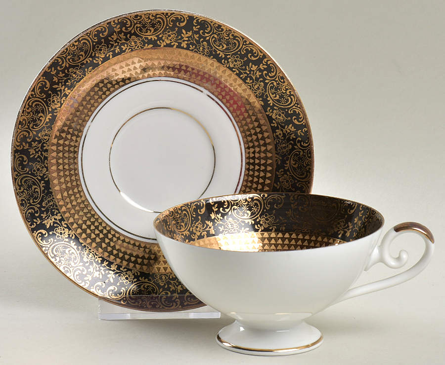 EBE3 Footed Cup & Saucer Set by Eberthal-1