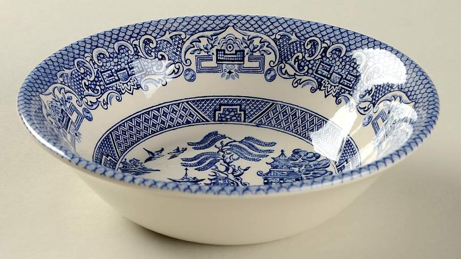 BLUE WILLOW Coupe Cereal Bowl by England-1