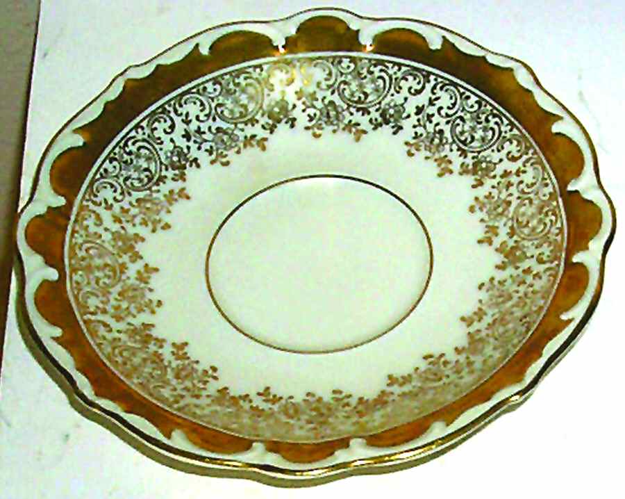 11886 Saucer by Edelstein-1