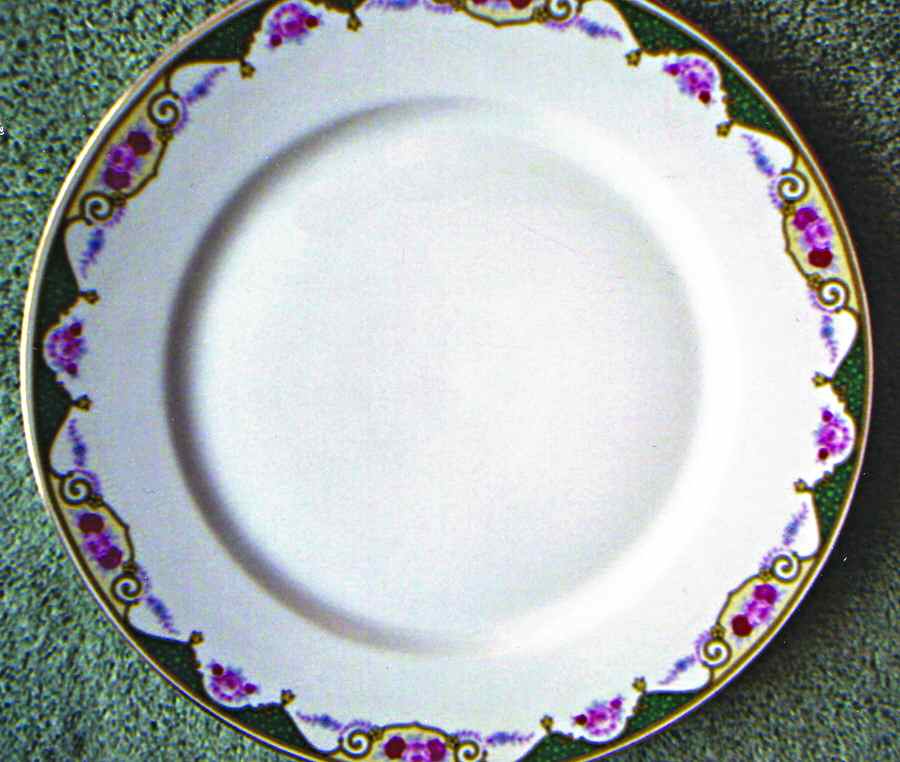 ELO17 Dinner Plate by Elbogen-1