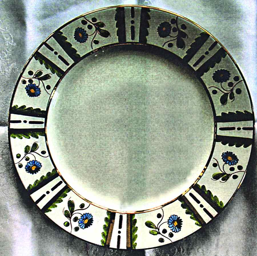 ESE26 Dinner Plate by Este-1