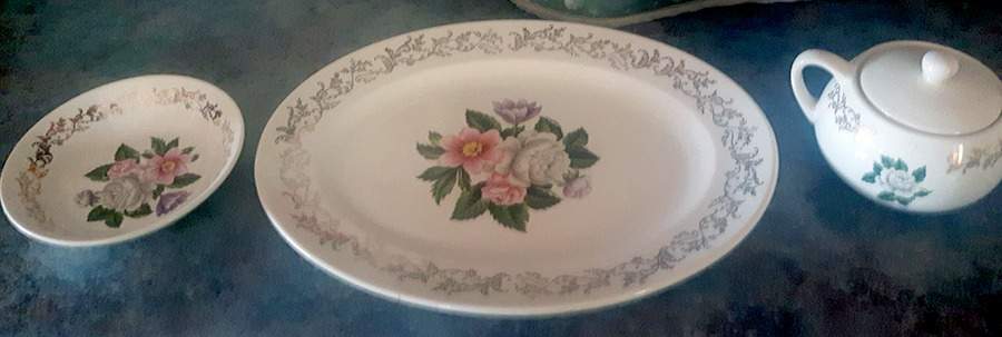 Bouquet 12" Oval Serving Platter by Empire Porcelain -1