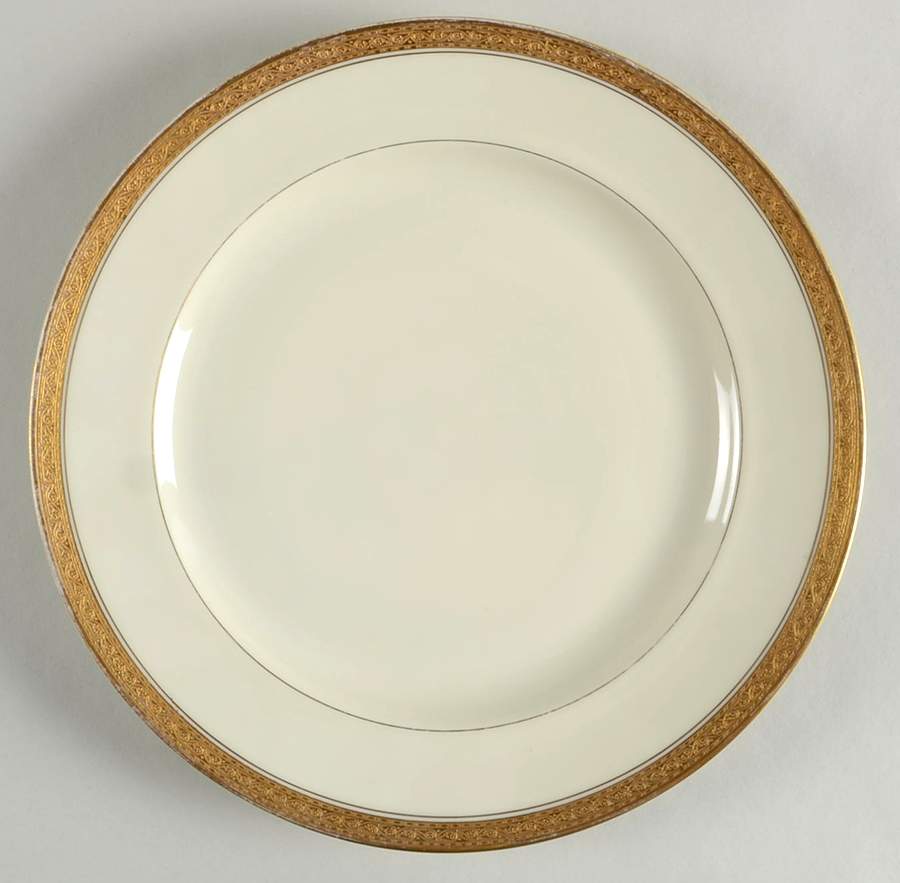 5524 Dinner Plate by Epiag-1