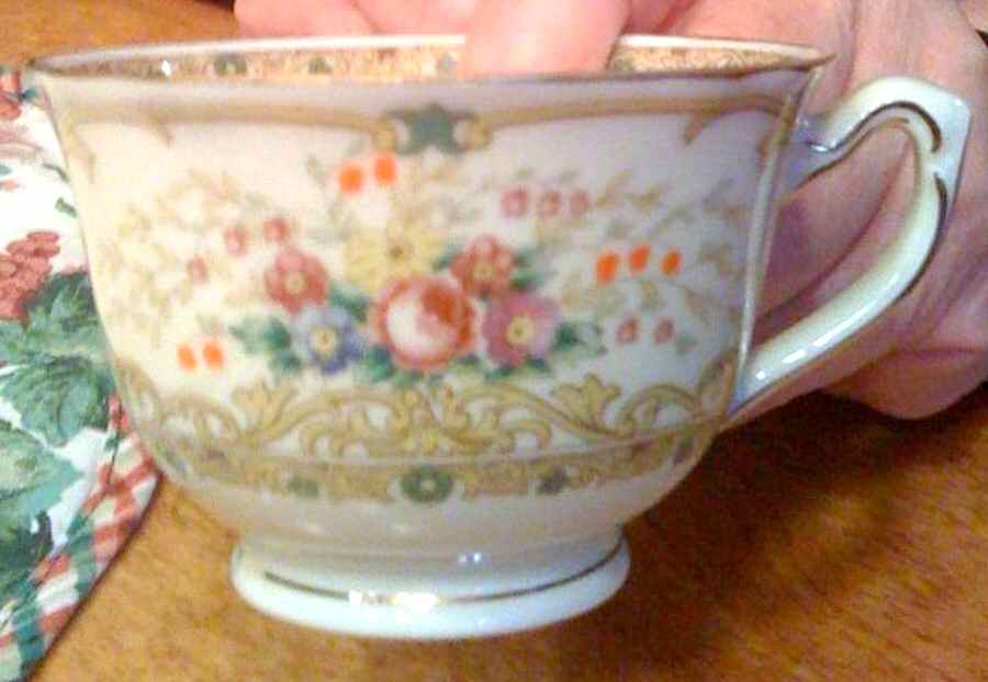 10639 Footed Cup by Epiag-1