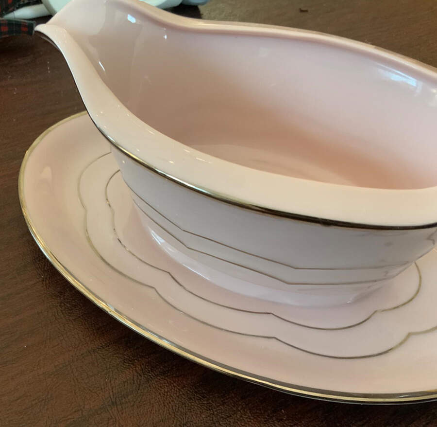 EPI314 Gravy Boat with Attached Underplate by Epiag-1
