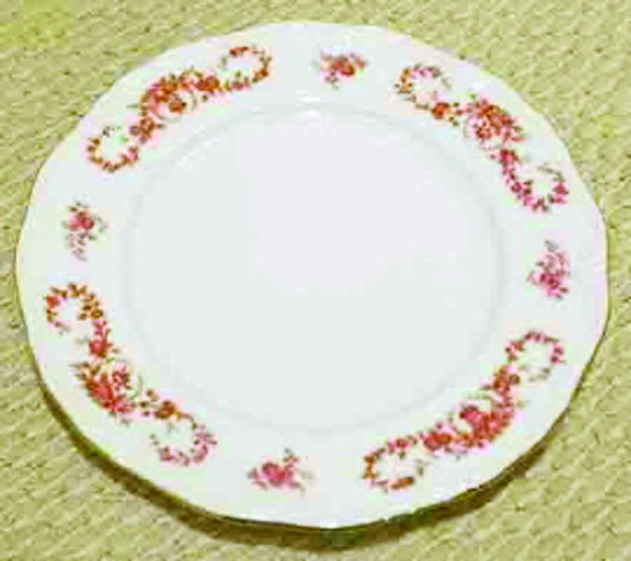 Navacco Dinner Plate by Edelstein-1