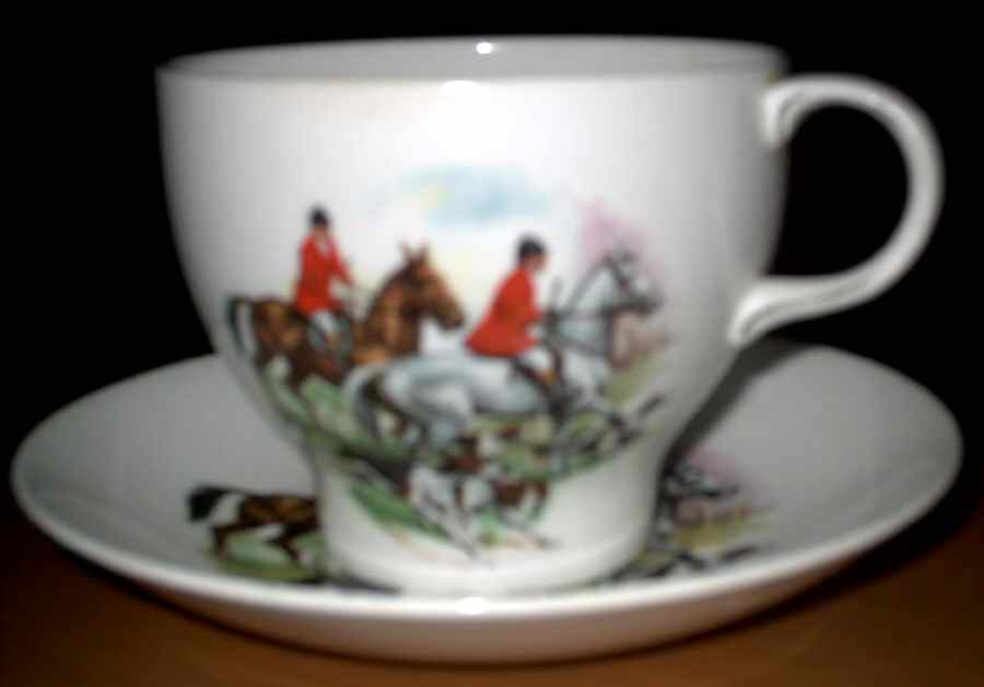 ELZ32 Footed Cup & Saucer Set by Elizabethan-1