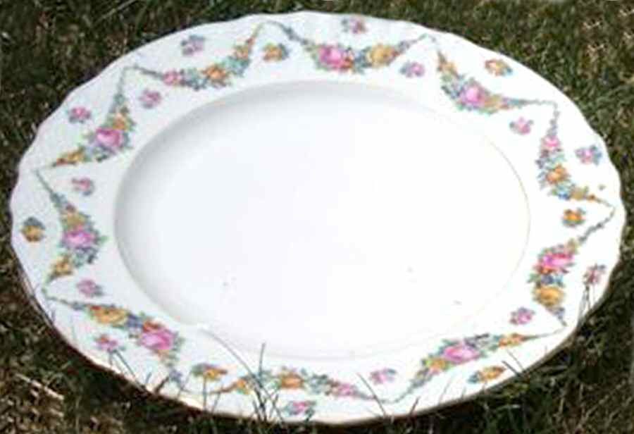 8850 (Scalloped) Dinner Plate by Epiag-1