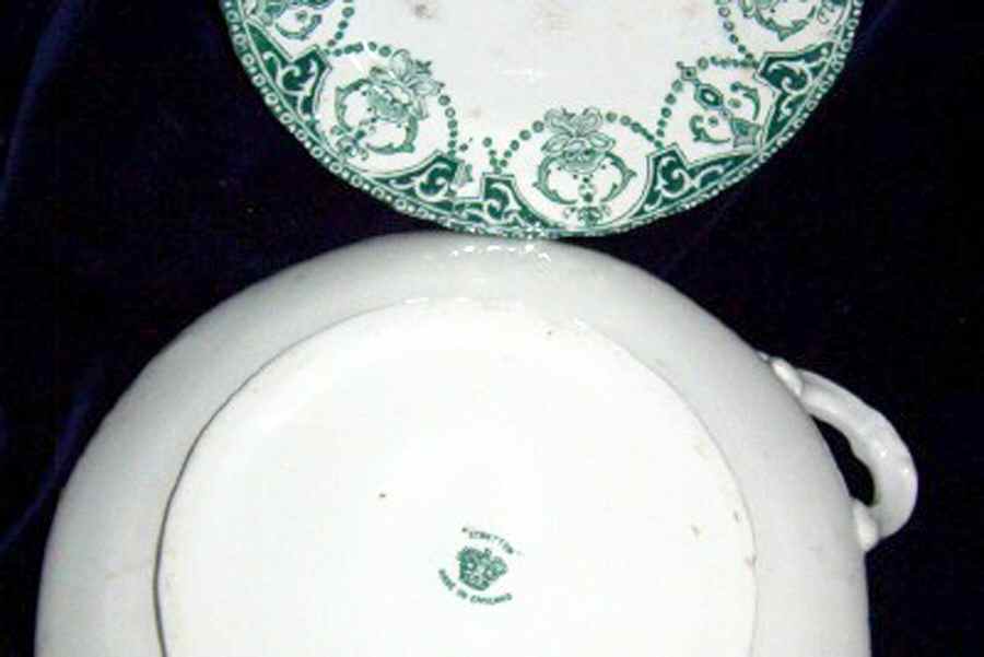 Stratton Round Covered Vegetable by England-1