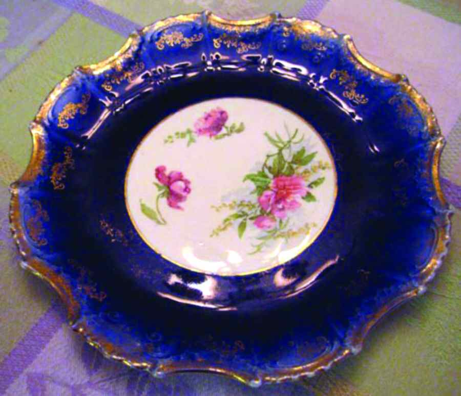 EEC9 Dinner Plate by Empire China-1
