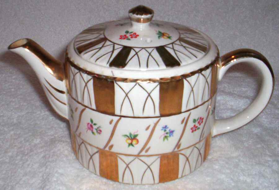 2615 Teapot & Lid by Ellgreave-1