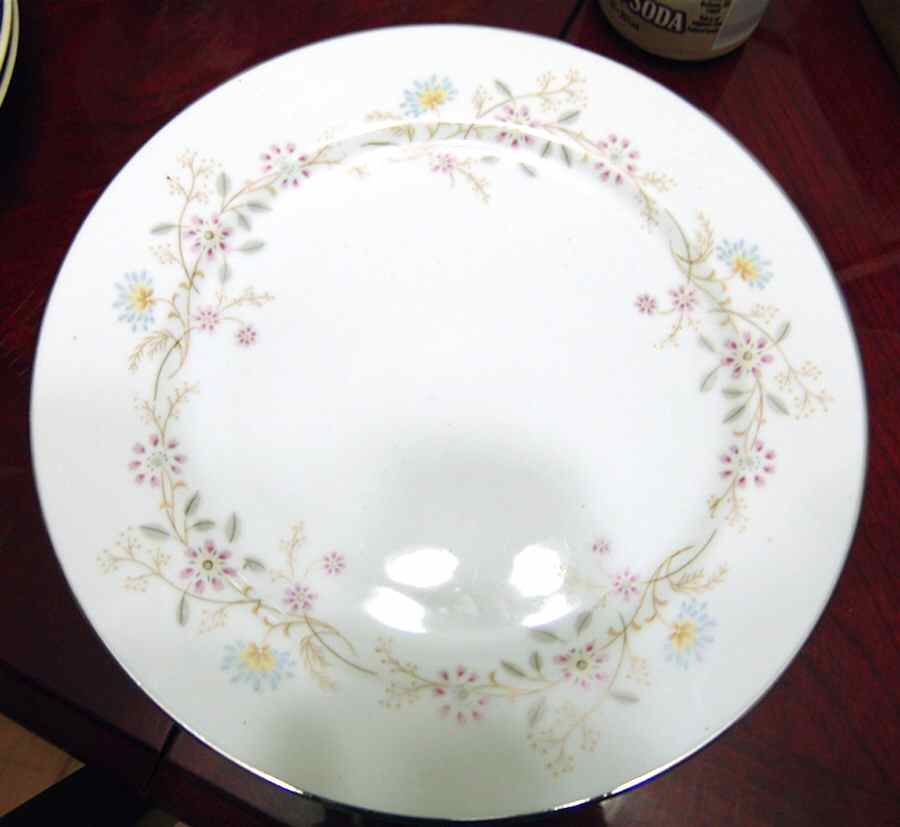 Eden Dinner Plate by Empress (Japan)-1