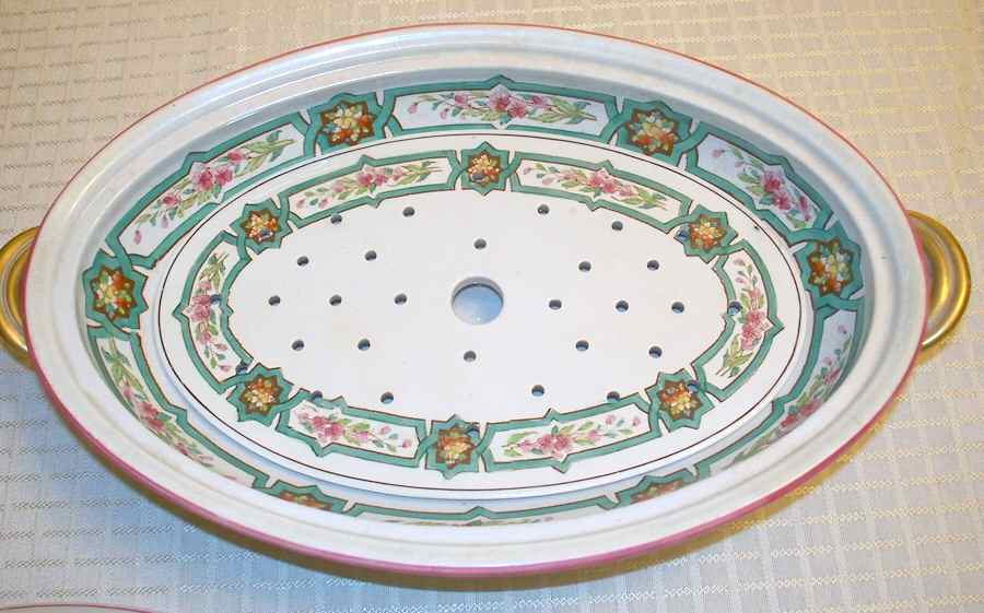 3613 Strainer for Oval Covered Vegetable by Royal Grafton-1