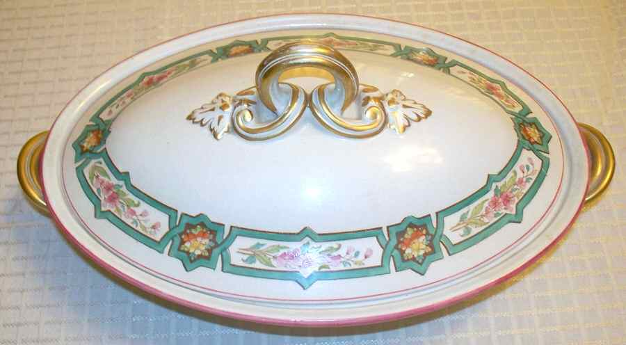 3613 Oval Covered Vegetable & Strainer by Royal Grafton-1