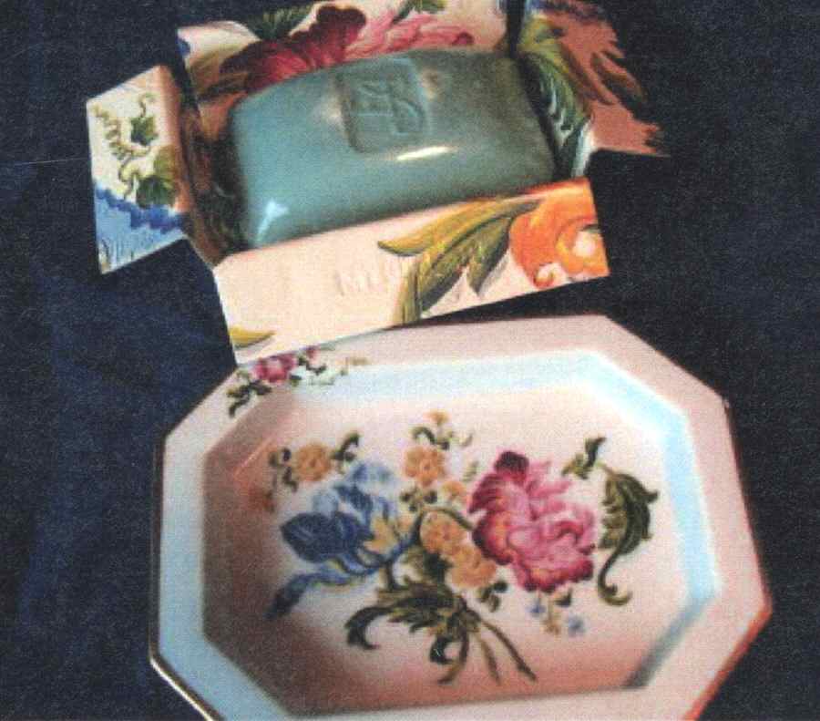 Chelsea Gardens Soap Dish by Elizabeth Arden-1