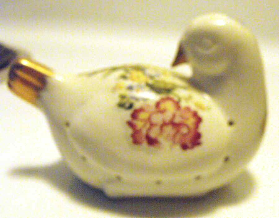 Chelsea Gardens Bird Pommander by Elizabeth Arden-1