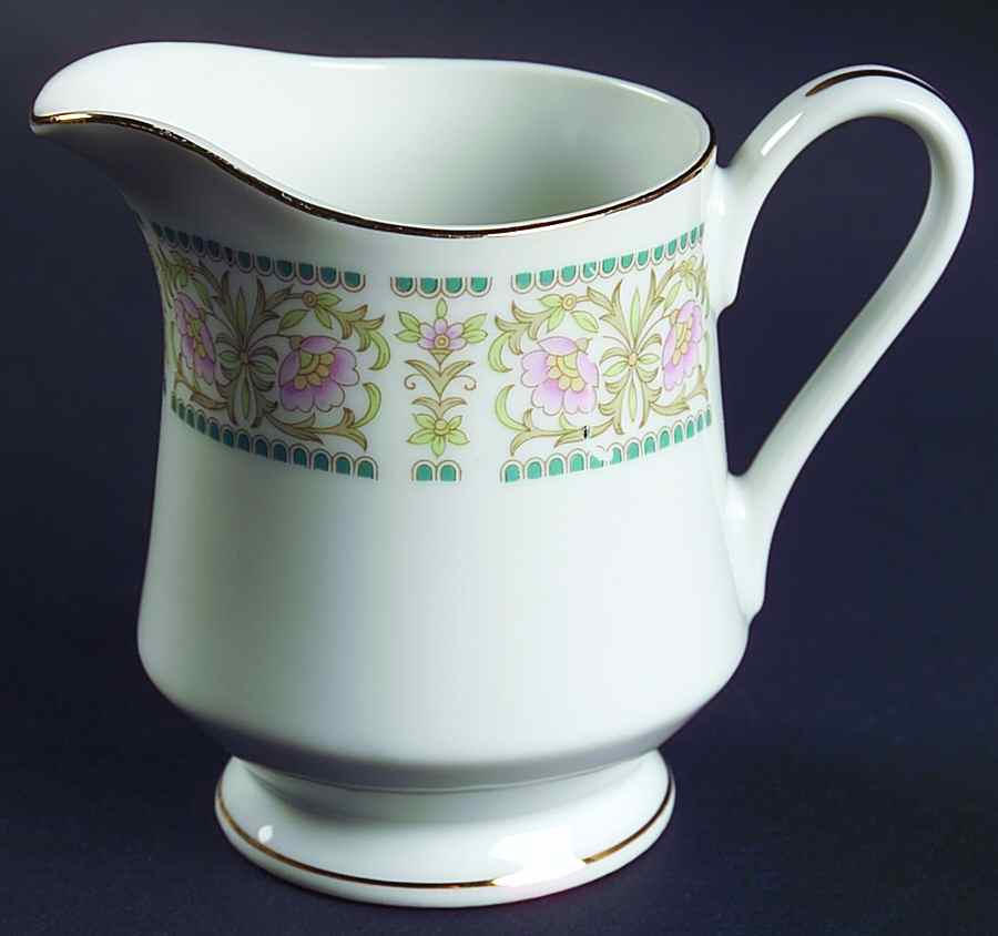 Ridgefield Creamer by Empress (Japan)-1