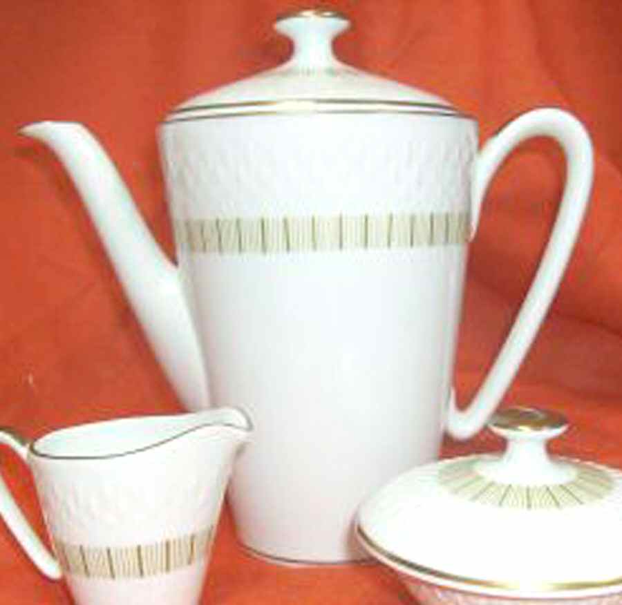 21435 Coffee Pot & Lid by Edelstein-1