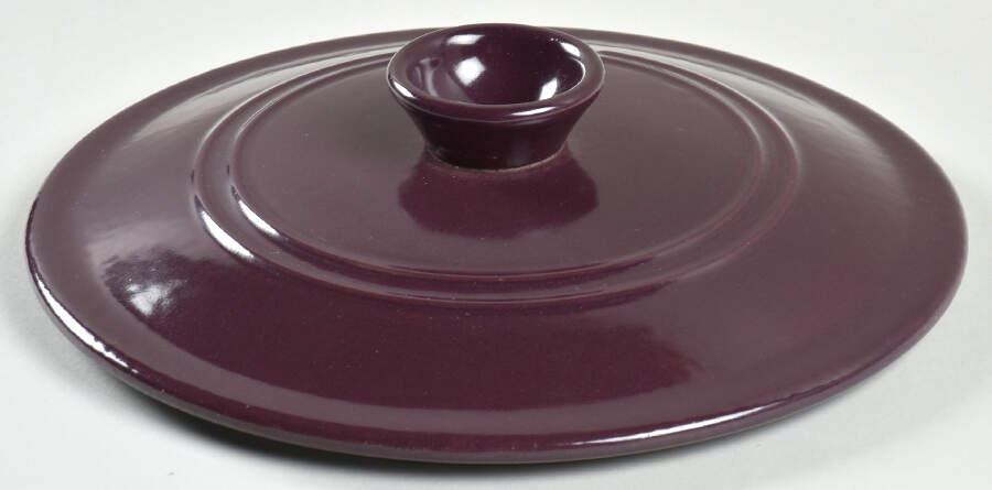 Figue (Maroon) Lid for 4 Quart Round Casserole by Emile Henry-1