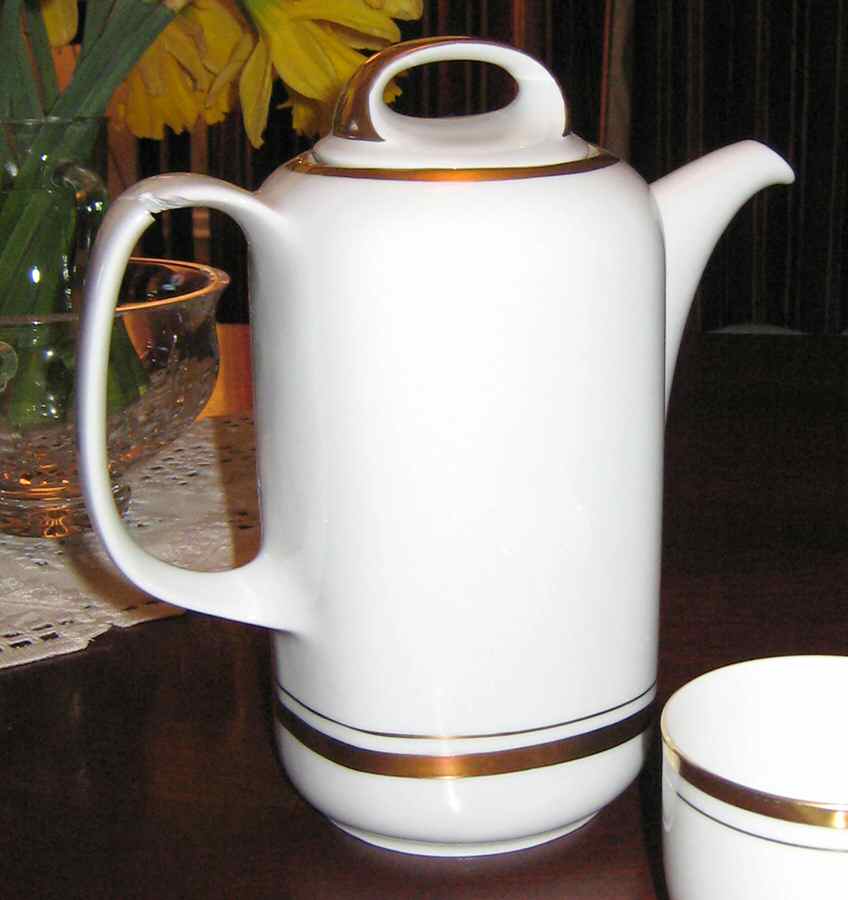 Finlandia Gold Coffee Pot & Lid by Eschenbach-1