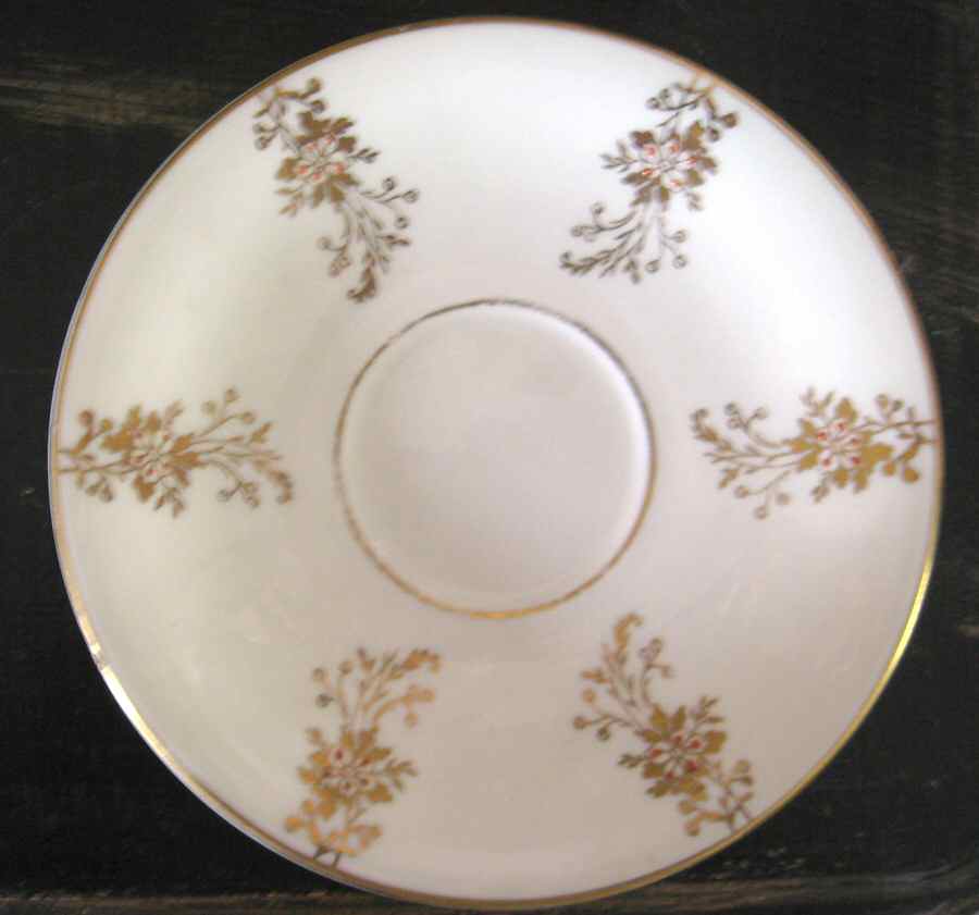 149-61 Saucer by England-1