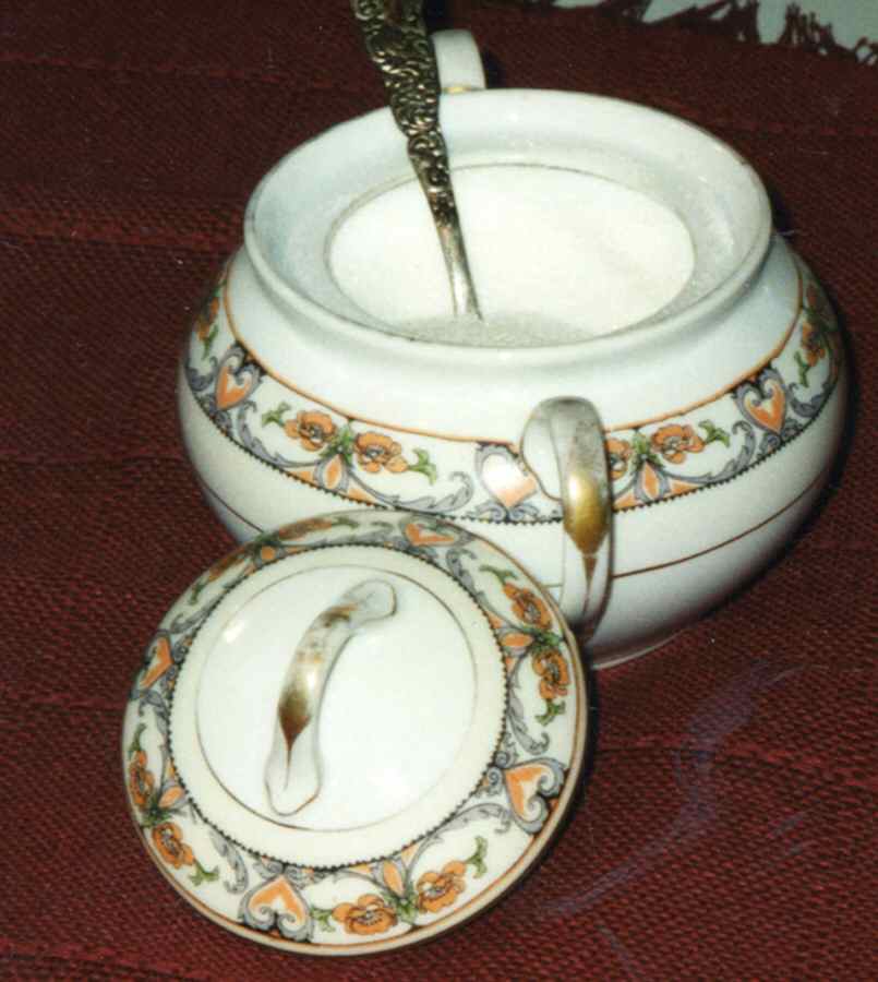 ESC225 Sugar Bowl & Lid by Eschenbach-1