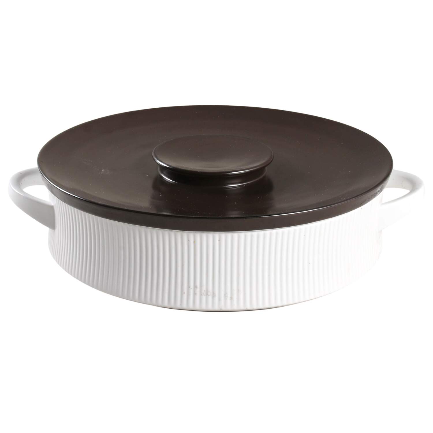 Cordalite 2 Qt Round Covered Casserole by Easterling-1