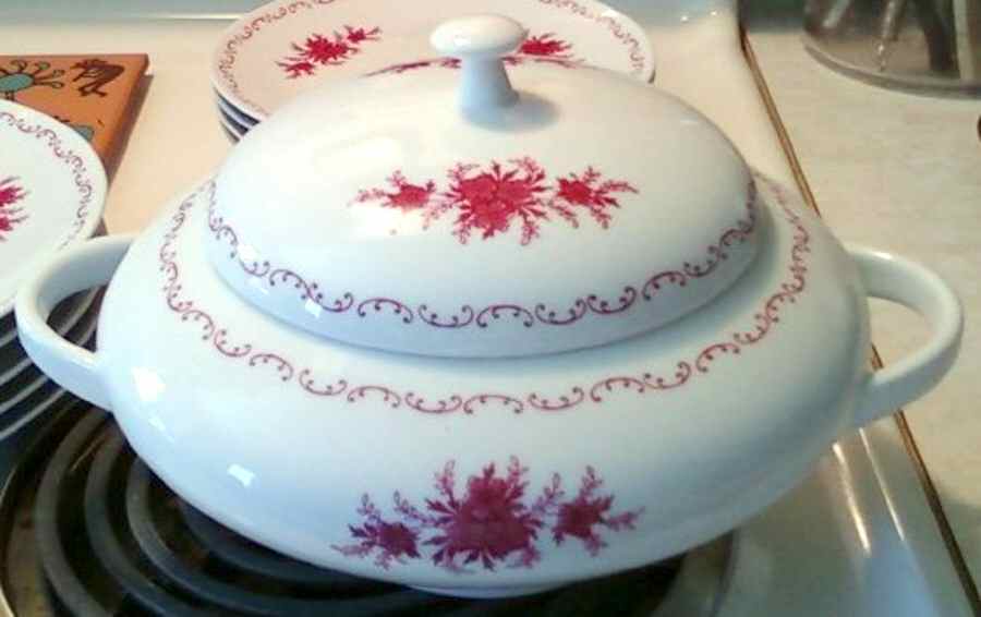 EDE46 Round Covered Vegetable by Edelstein-1