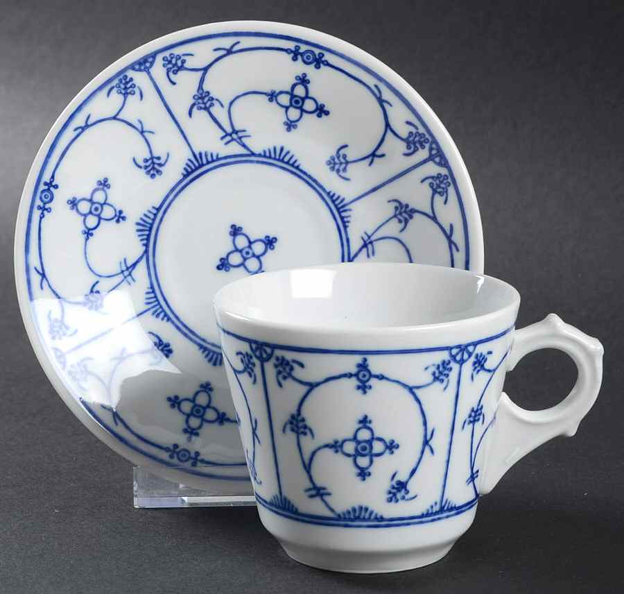 Blau Saks Flat Cup & Saucer Set by Jaeger-1