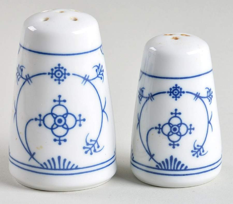 Blau Saks Salt & Pepper Set by Jaeger-1