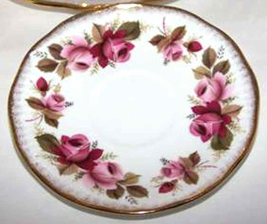 ELZ41 Saucer by Elizabethan-1