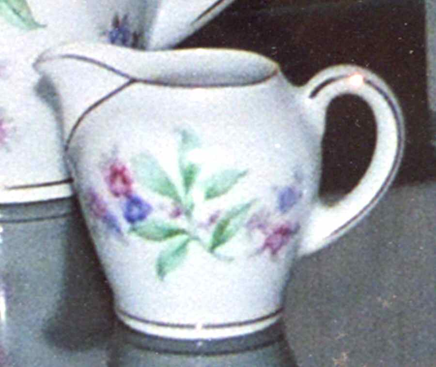 P527 Creamer by Eschenbach-1