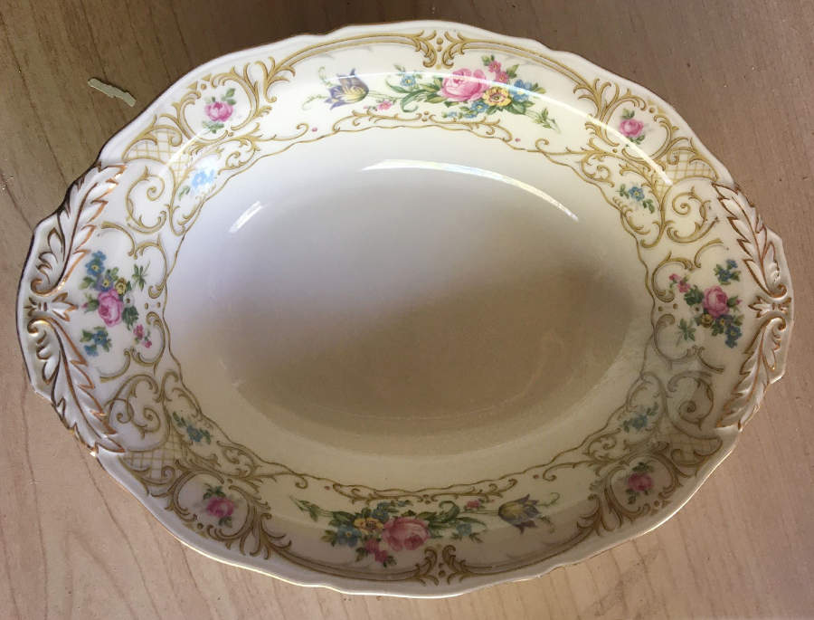 11649 9" Oval Vegetable Bowl by Epiag-1