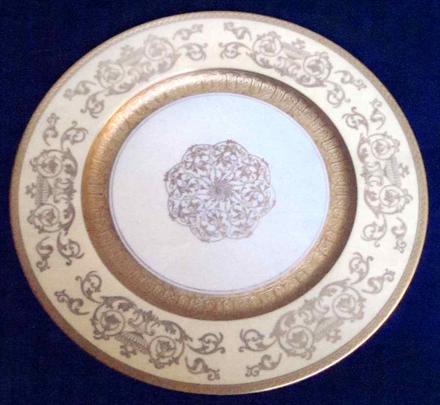 E132-12 Dinner Plate by Edgerton-1