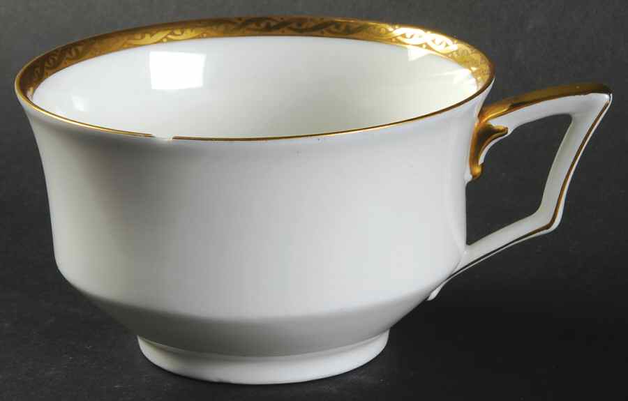 02181 Footed Cup by Eschenbach-1