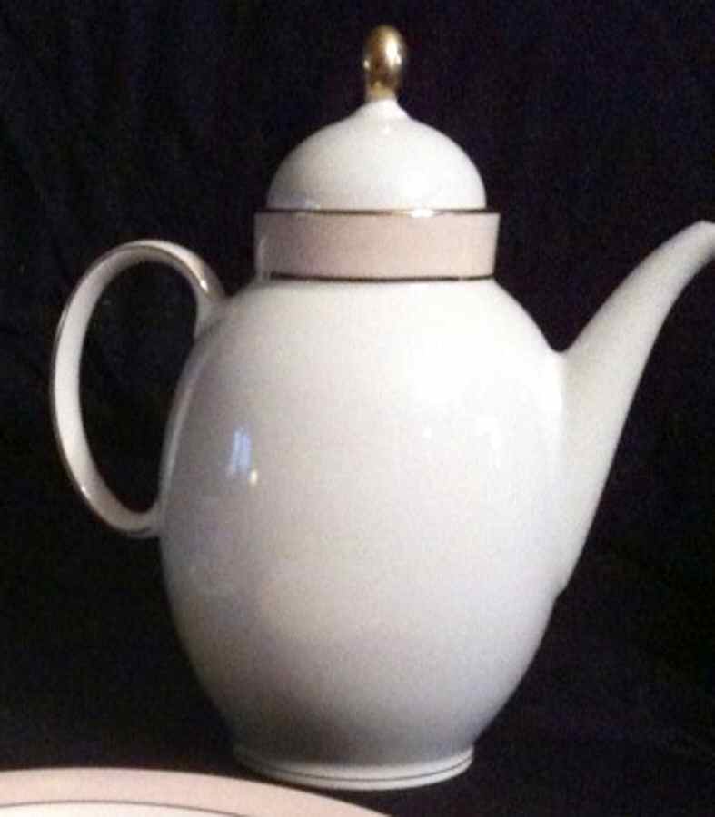 ESC241 Coffee Pot & Lid by Eschenbach-1